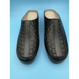 Easy Spirit 9W Black Leather Cutout Loafers Modern Comfort